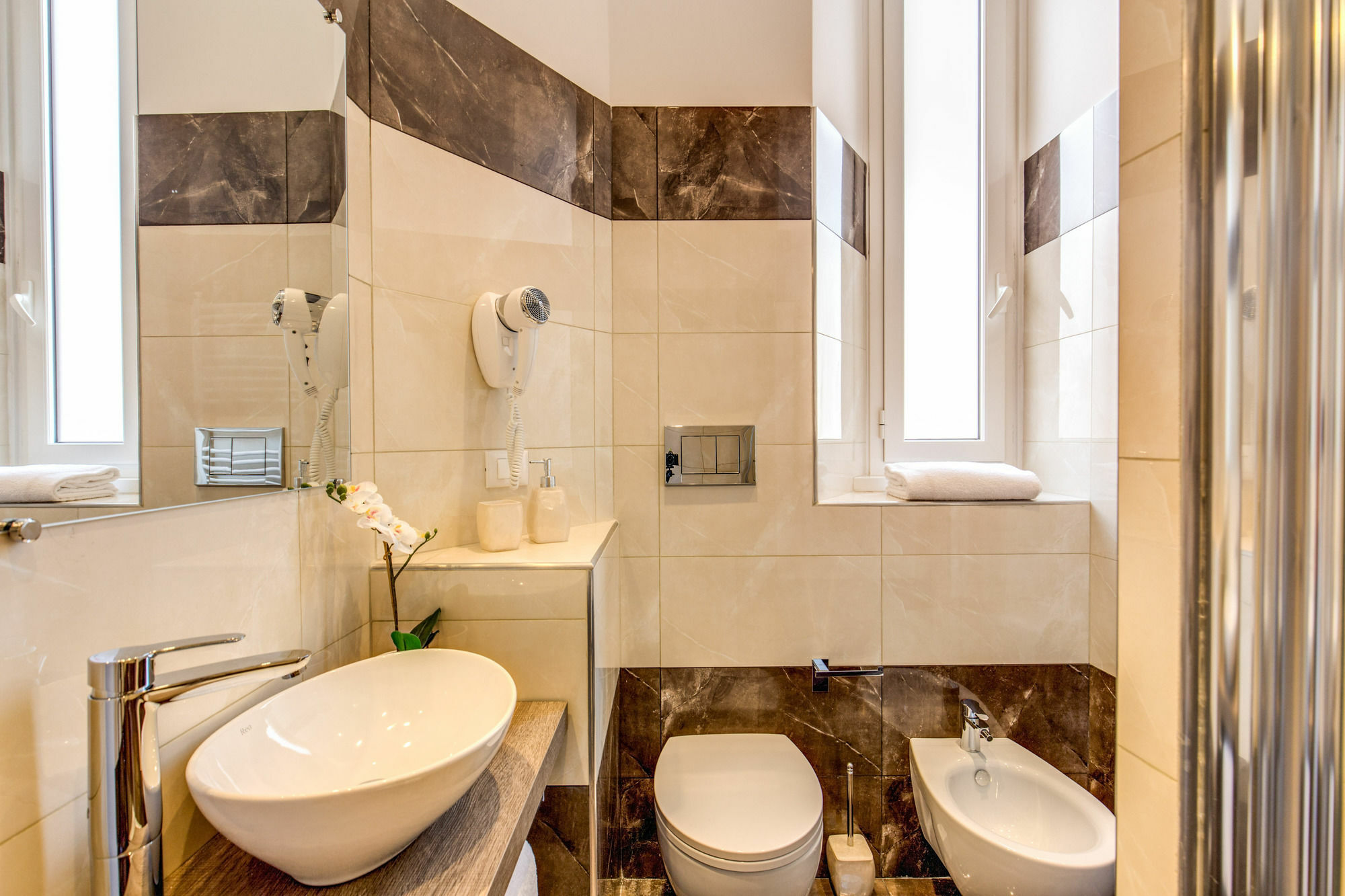 The Bridge Suites Rom Exteriör bild