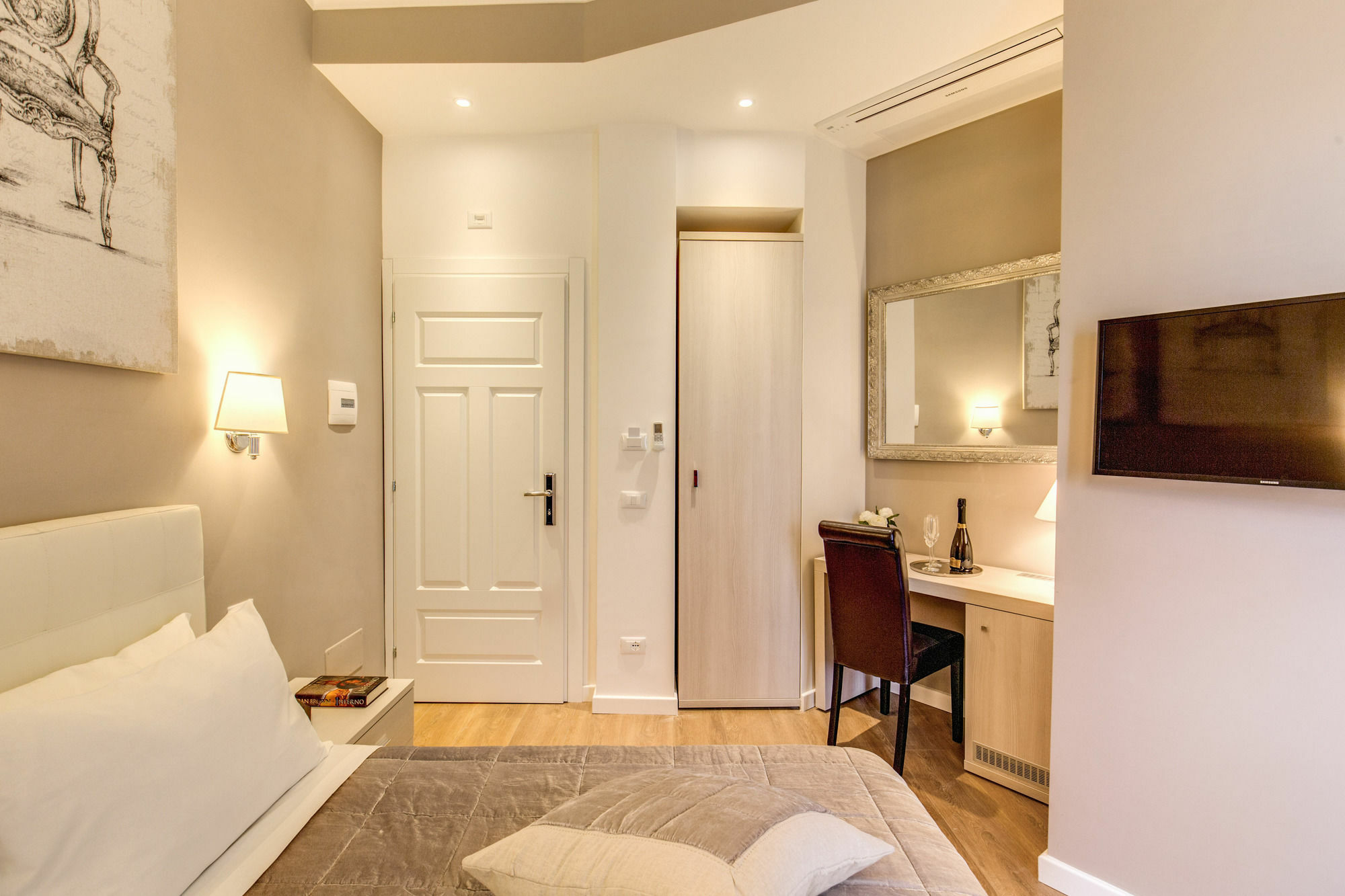 The Bridge Suites Rom Exteriör bild